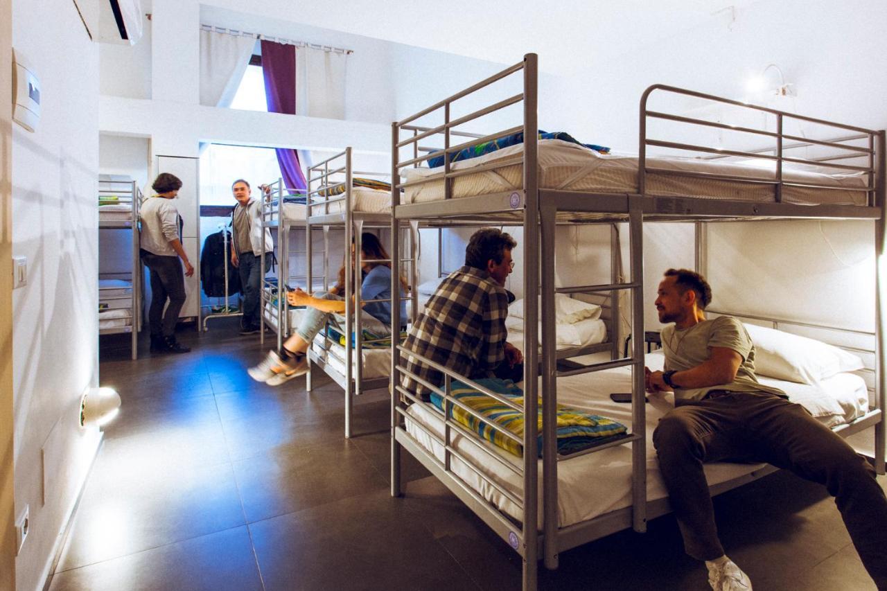 Hostal Lol Siracusa Syracuse