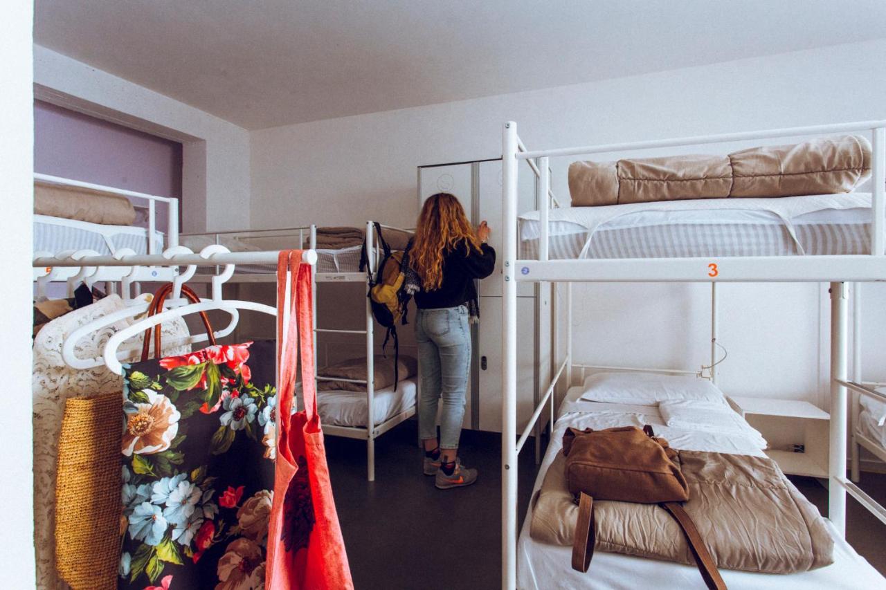 Hostal Lol Siracusa Syracuse
